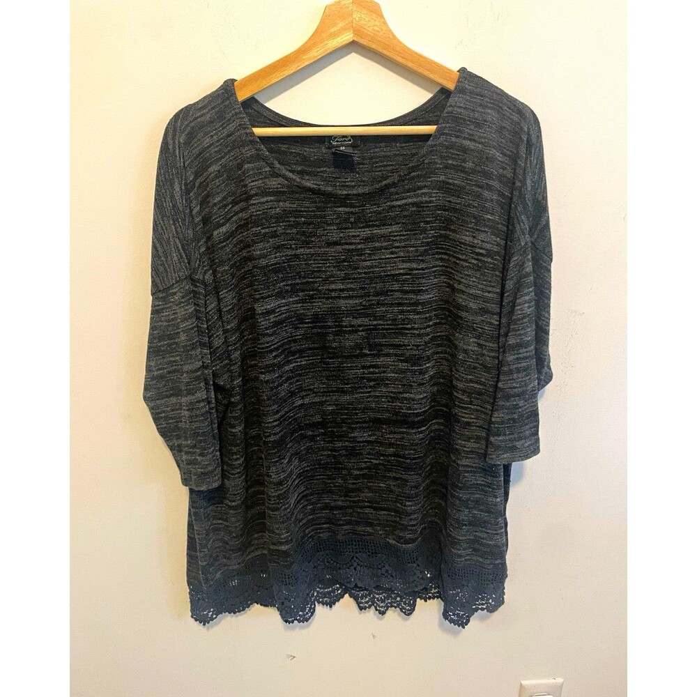 New York & Company Women’s Plus 3X Black Gray Heathered Lace Hem Tunic Top